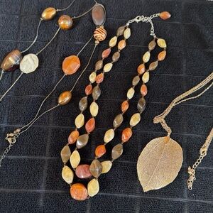 Elegant Multicolor Beaded Necklace